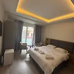 Bueyuekada Marine House Hotel