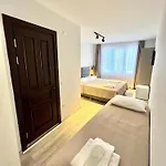 Bueyuekada Marine House