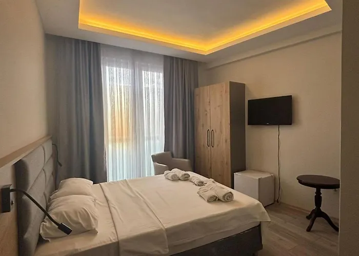 Bueyuekada Marine House Hotel